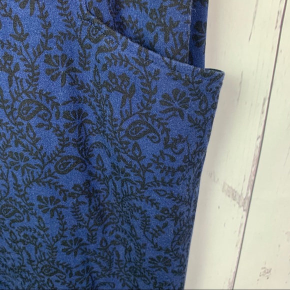 J. McLaughlin blue black floral dress w/ pockets - Picture 6 of 9